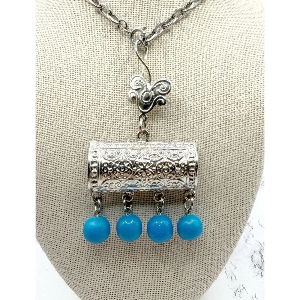 Silver Tone Turquoise Color‎ Bead Pendant Necklace 24